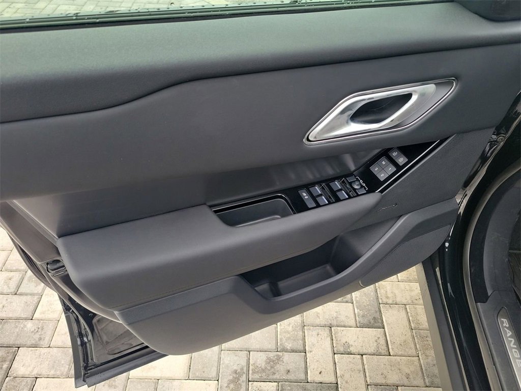 New 2026 Land Rover Range Rover Velar S image 23