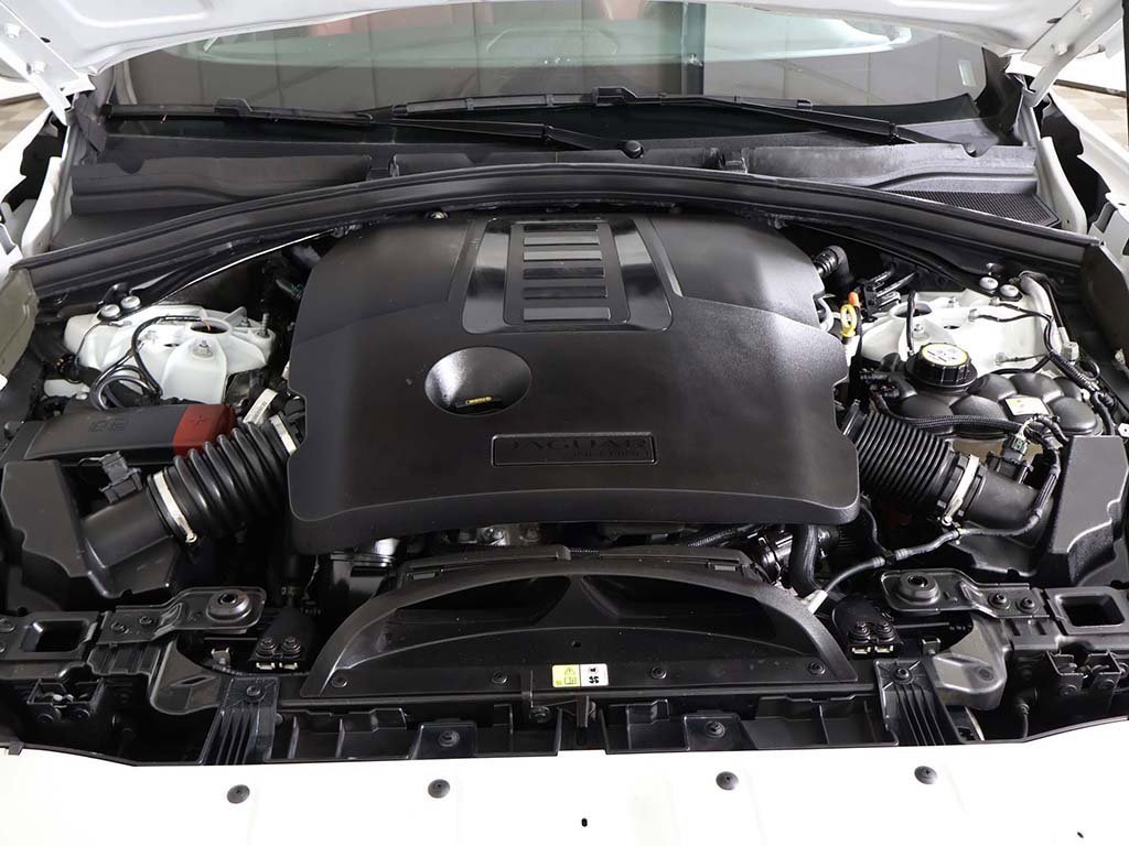 Used 2023 Jaguar F-PACE R-Dynamic S image 24