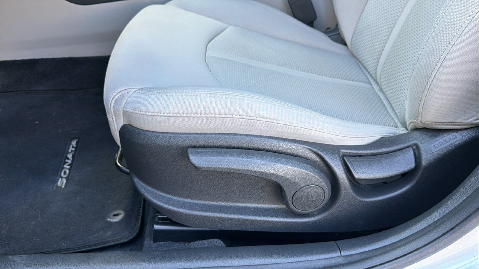 Used 2019 Hyundai Sonata SE FWD image 14