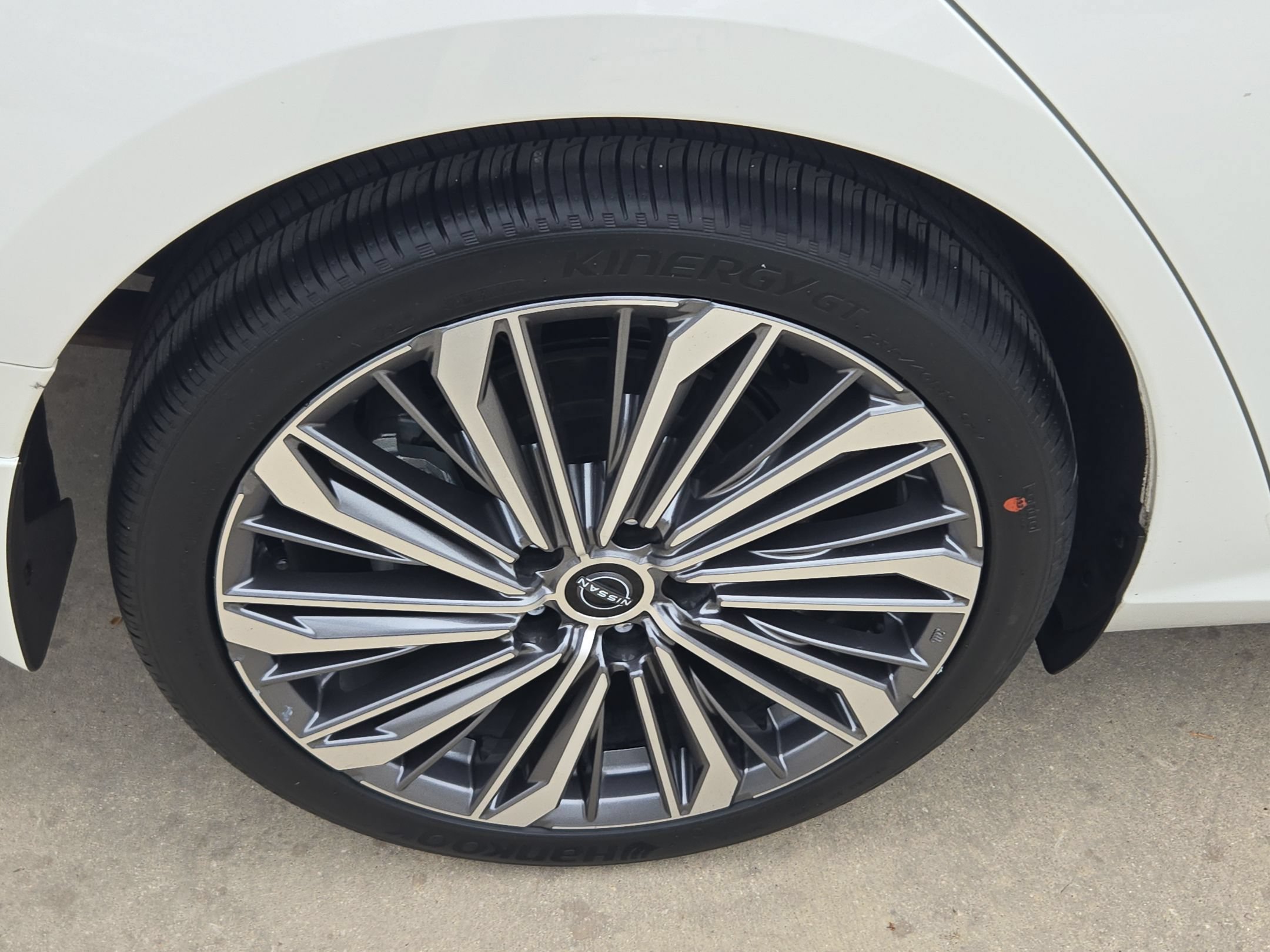 Certified 2024 Nissan Altima 2.5 SL FWD image 34