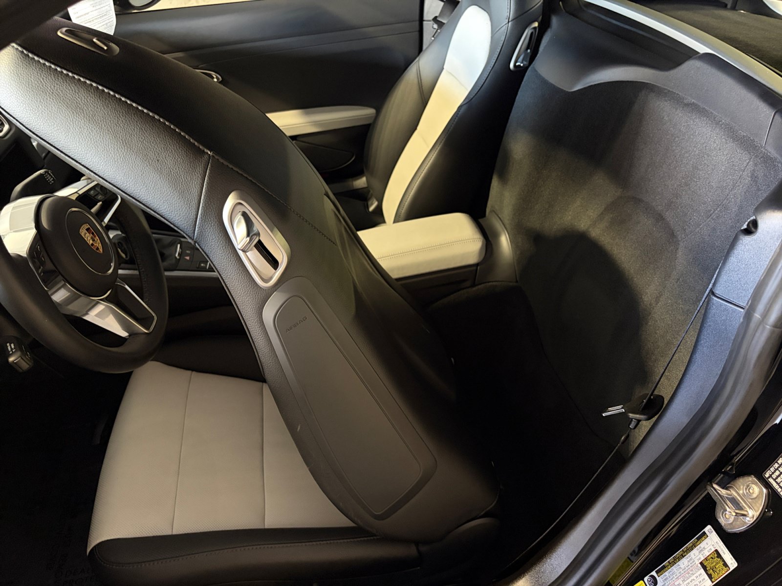 Certified 2025 Porsche 718 Cayman RWD image 34