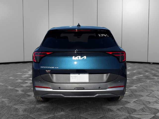 New 2027 Kia Sportage S FWD image 4