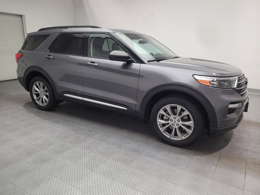Used 2022 Ford Explorer XLT w/ Equipment Group 202A AWD/4WD image 11