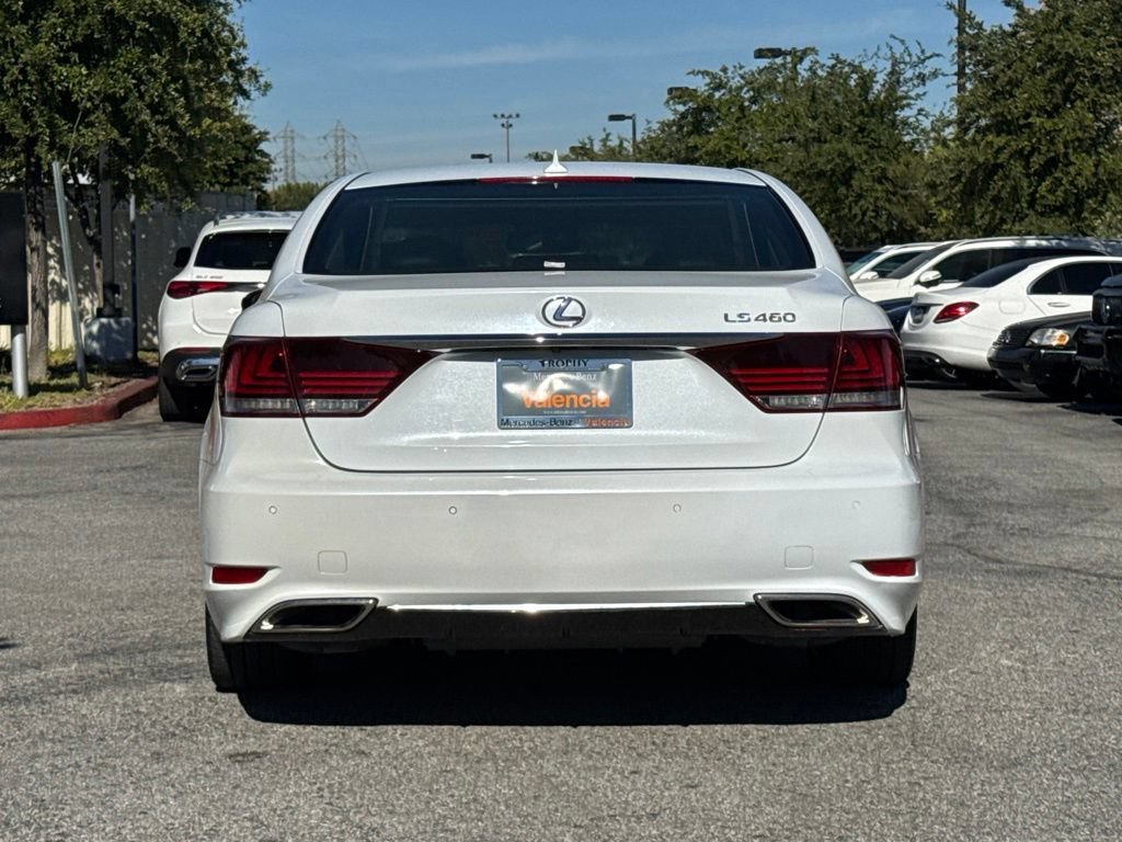 Used 2013 Lexus LS 460 w/ F-Sport Pkg RWD image 10