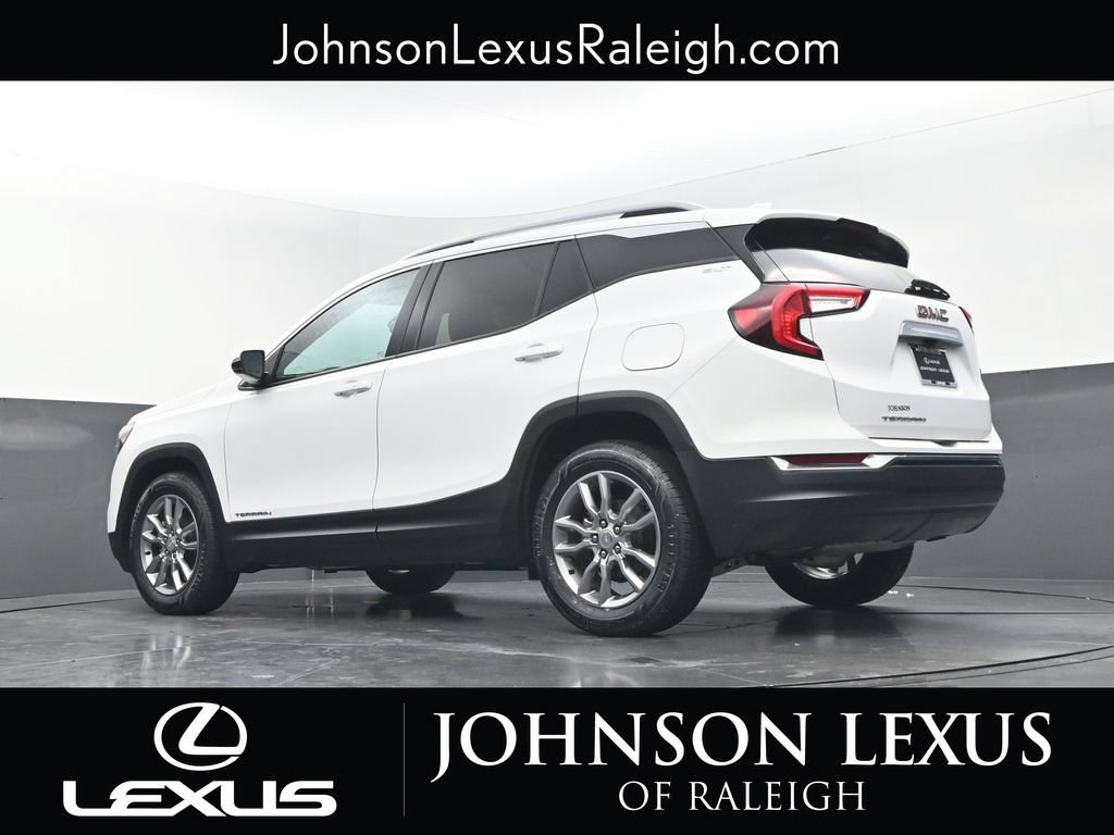 Used 2022 GMC Terrain SLT w/ Infotainment Package II FWD image 18