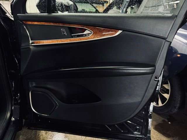 Used 2018 Lincoln MKX Reserve w/ Lincoln MKX Climate Package image 18