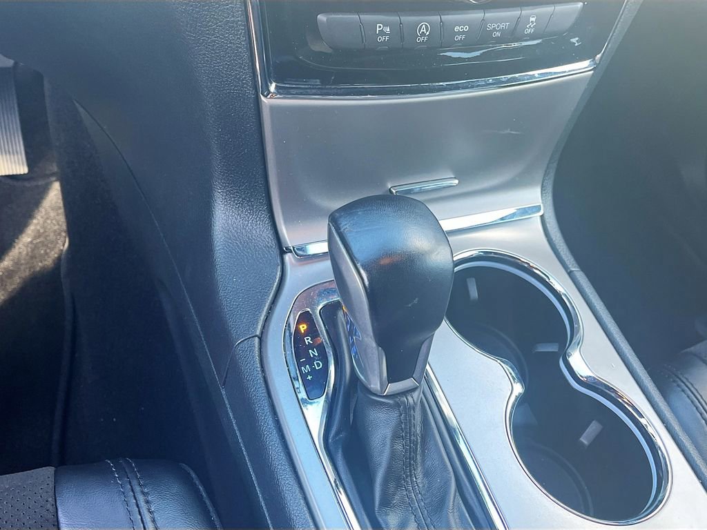 Used 2022 Jeep Grand Cherokee Laredo X image 17