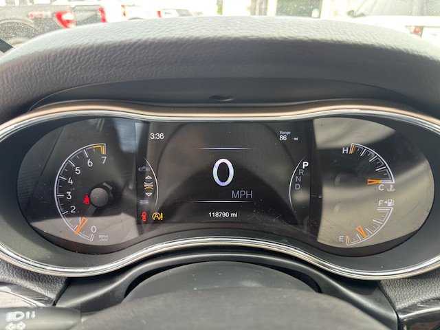 Used 2016 Jeep Grand Cherokee Limited 75th Anniversary AWD/4WD image 15