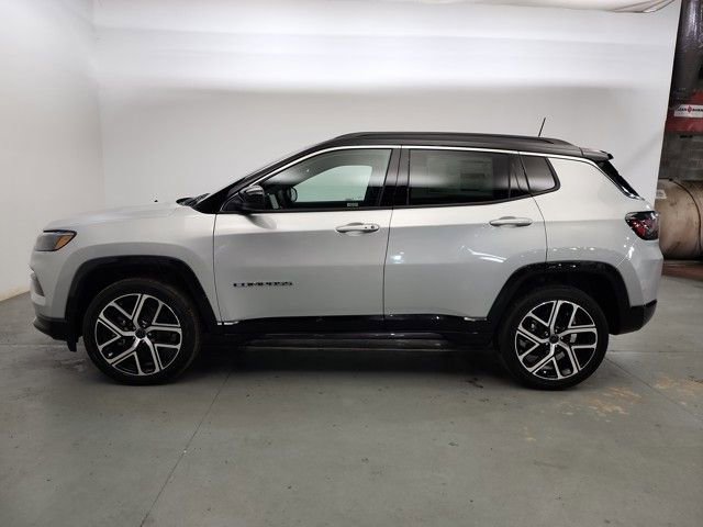 New 2025 Jeep Compass Limited w/ Elite Group AWD/4WD image 4