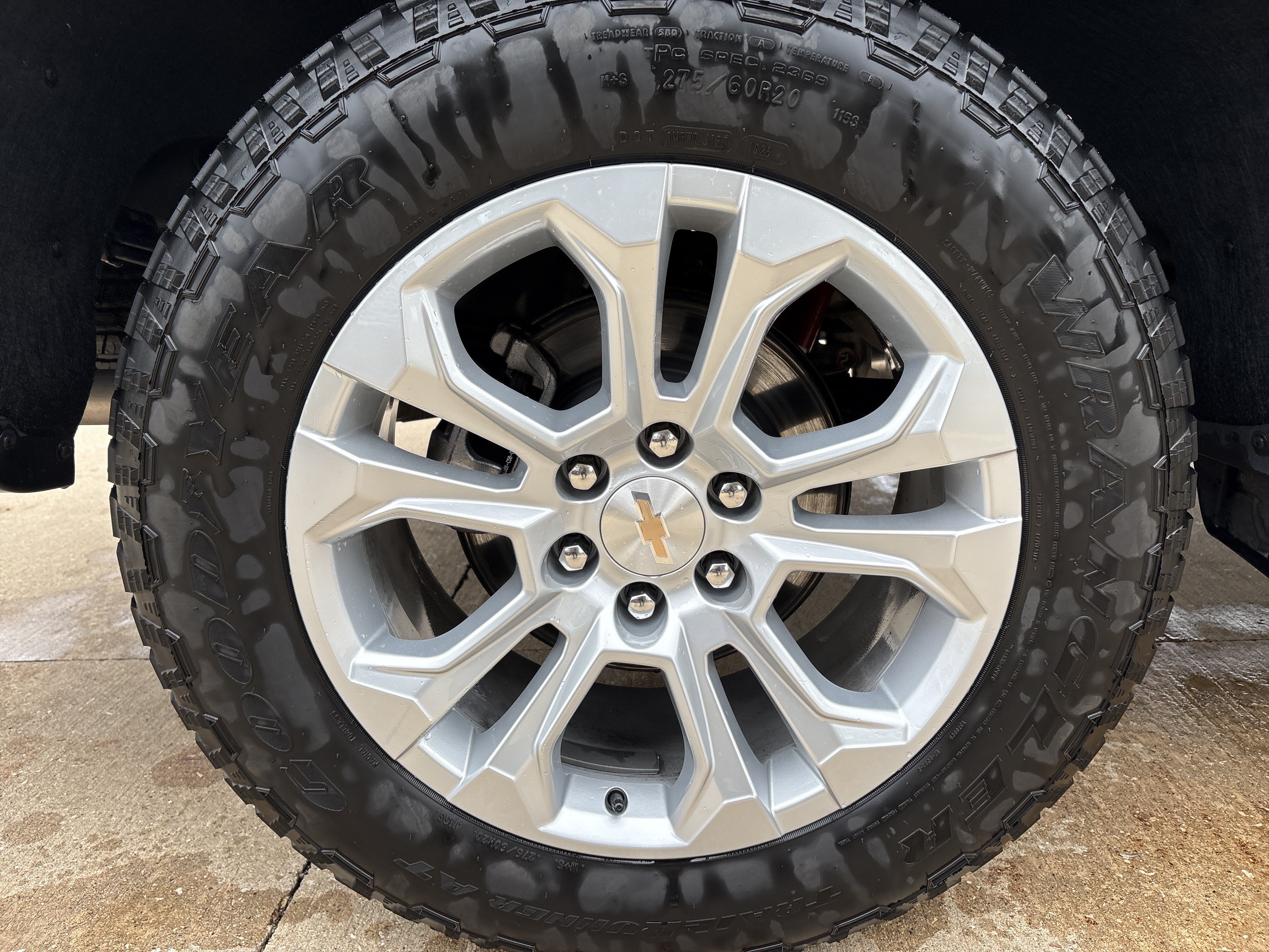 Used 2026 Chevrolet Silverado 1500 LTZ AWD/4WD image 9