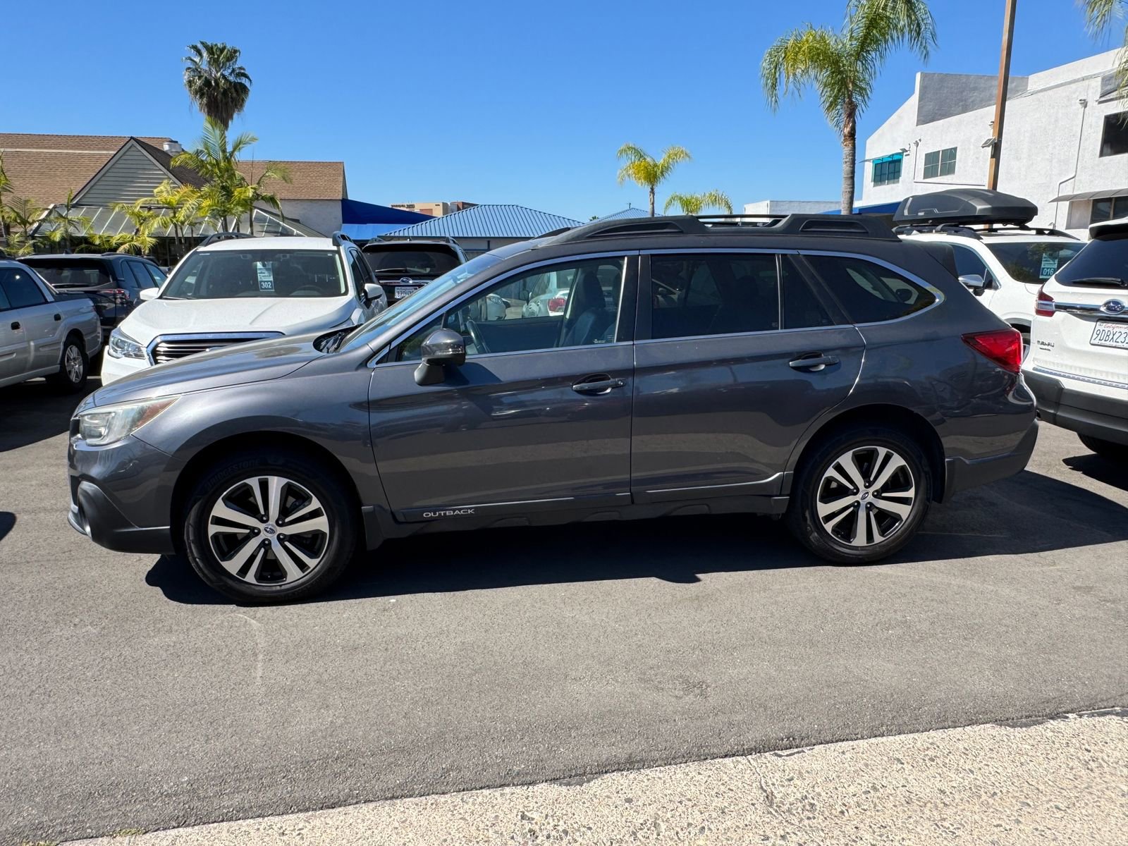 Used 2019 Subaru Outback 3.6R Limited image 3