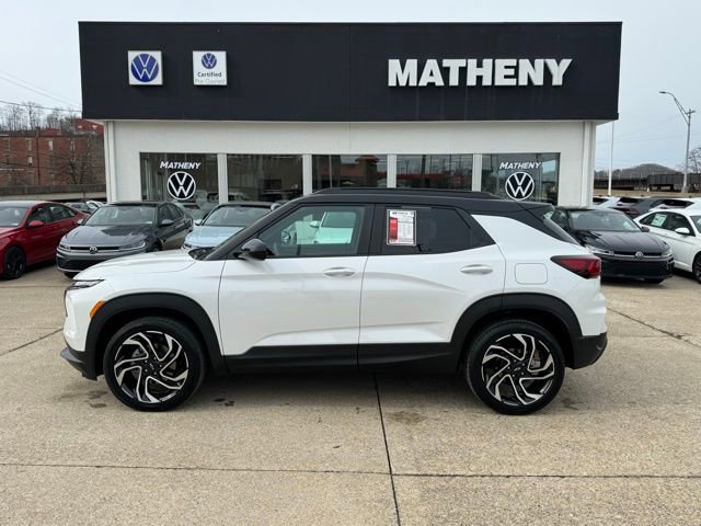 Used 2025 Chevrolet TrailBlazer RS w/ Convenience Package image 2