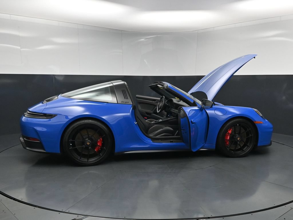 Used 2025 Porsche 911 Targa 4 GTS w/ Premium Package AWD/4WD image 35