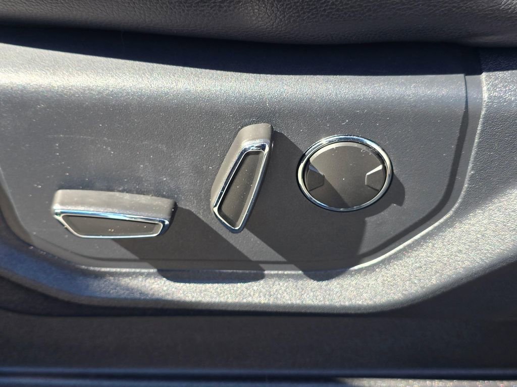 Used 2020 Ford Expedition Limited AWD/4WD image 19