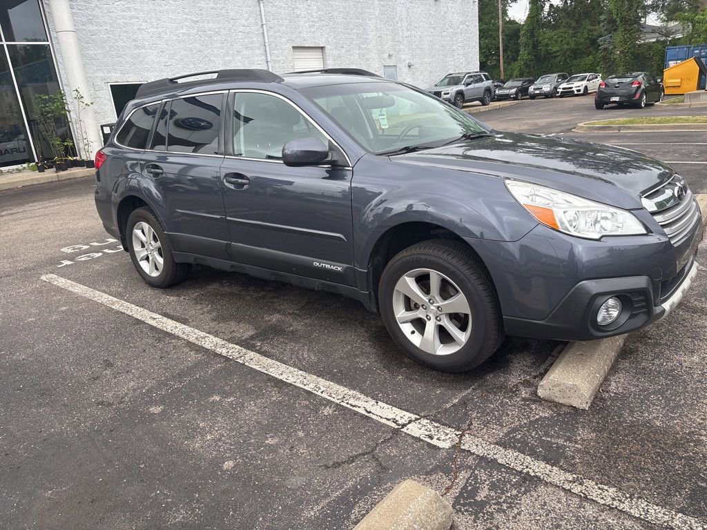 Used 2014 Subaru Outback 2.5i Limited w/ Moonroof Package AWD/4WD image 9