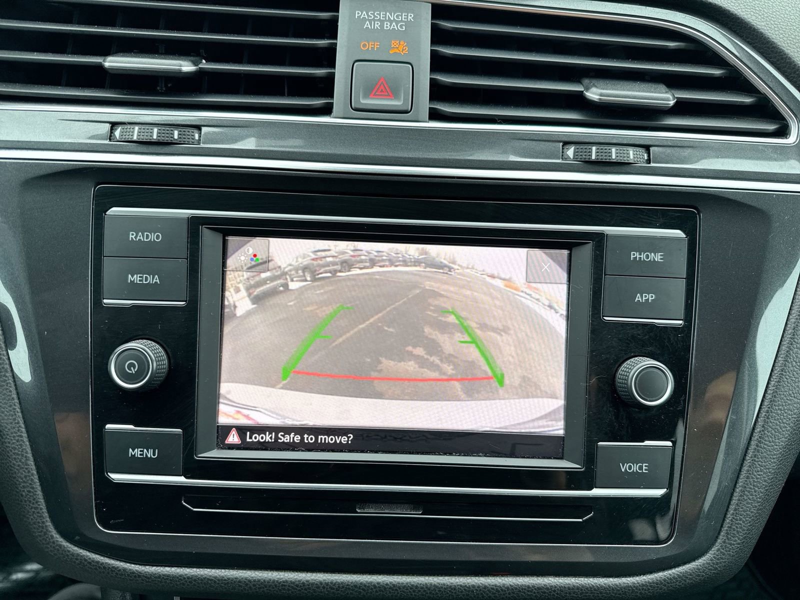 Used 2022 Volkswagen Tiguan S image 19