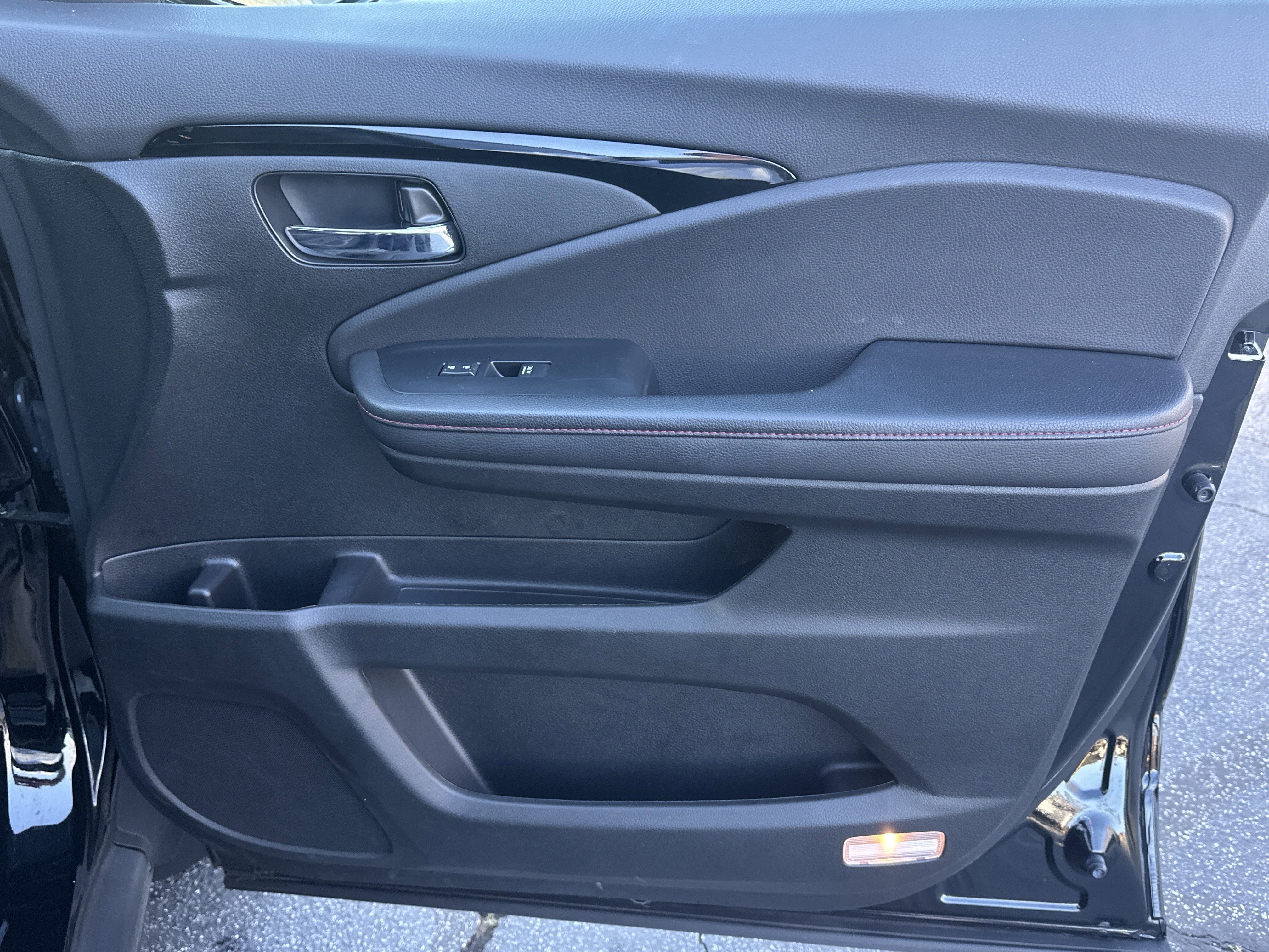 Used 2023 Honda Ridgeline Black Edition image 18