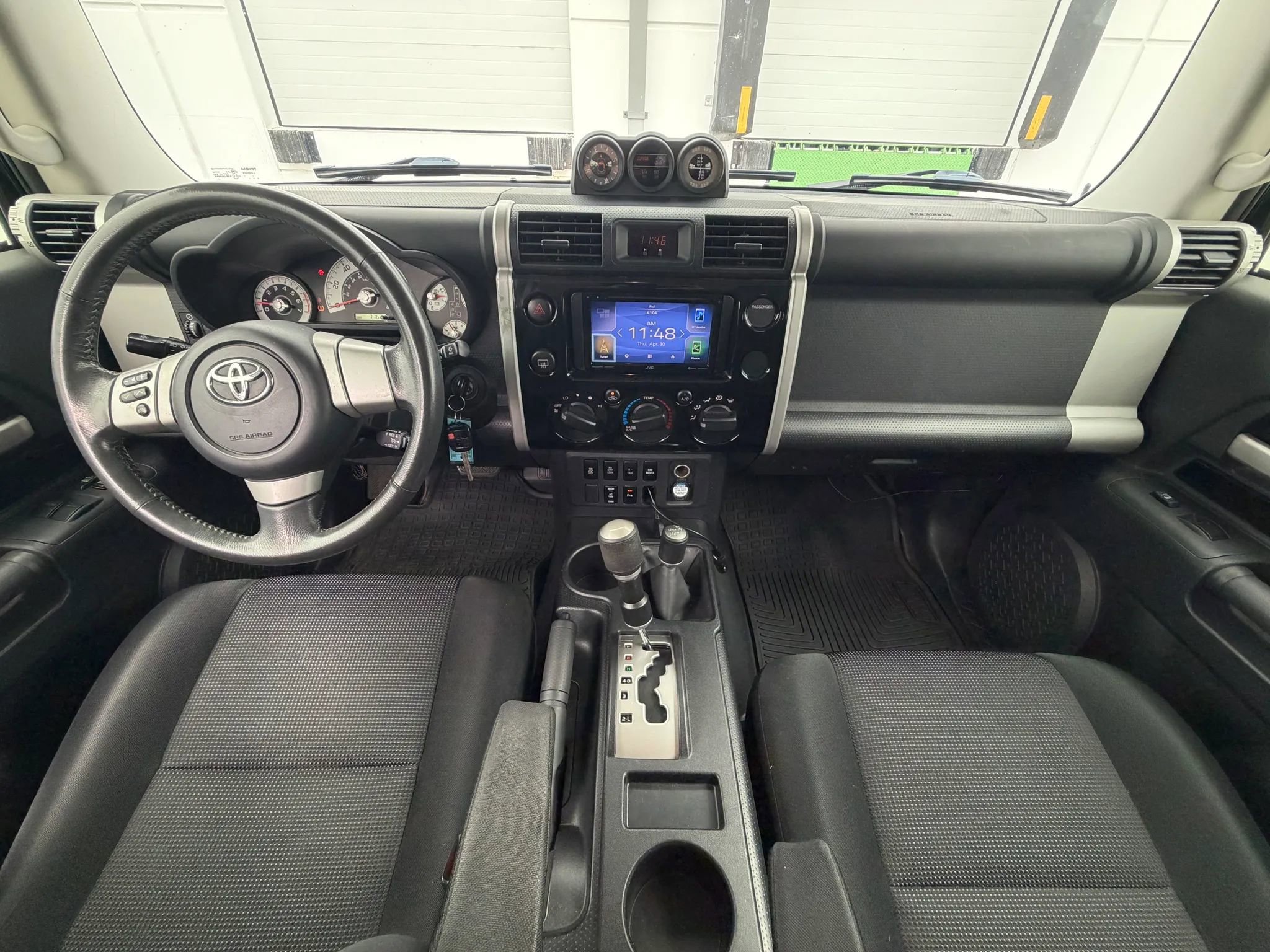 Used 2010 Toyota FJ Cruiser 4WD image 22