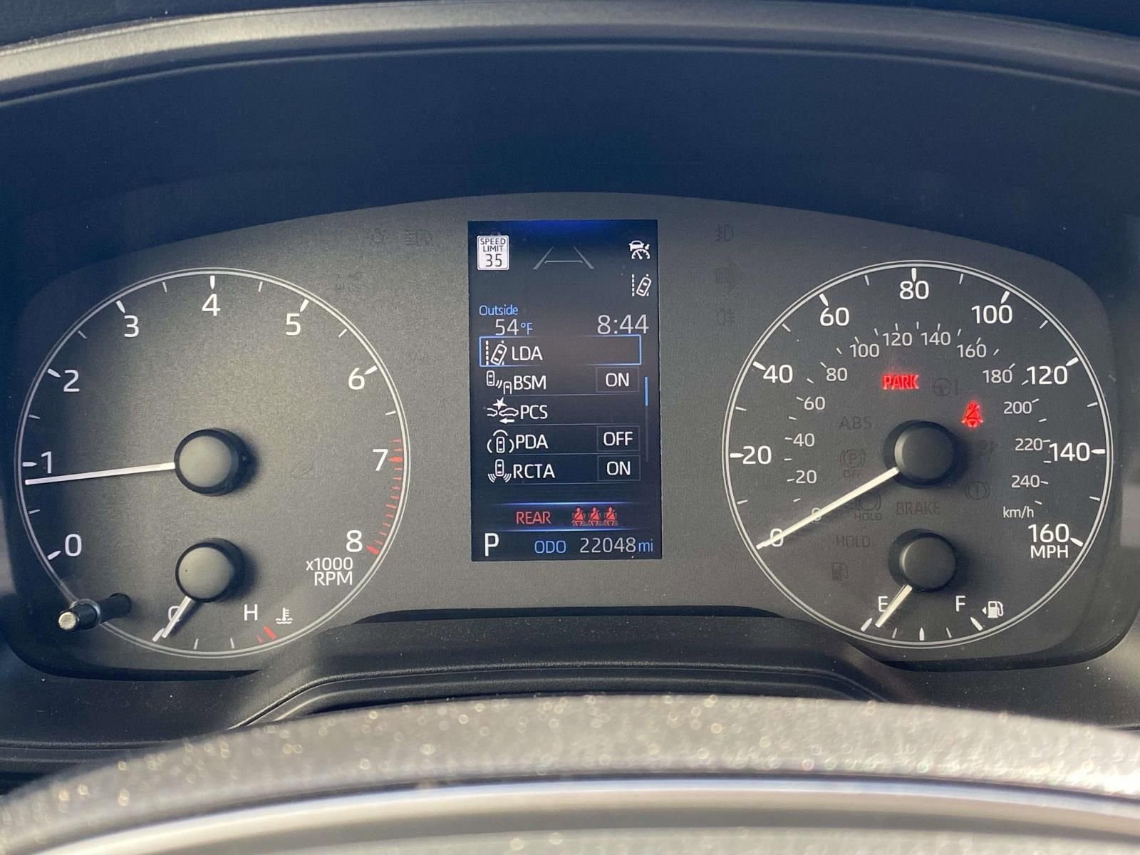 Used 2025 Toyota Corolla Cross LE FWD image 25