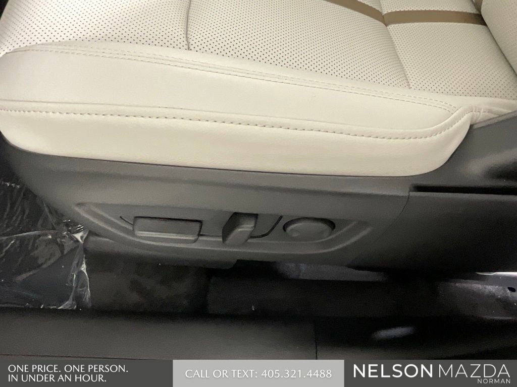 New 2026 MAZDA CX-90 3.3 Turbo w/ Premium Plus Pkg image 25