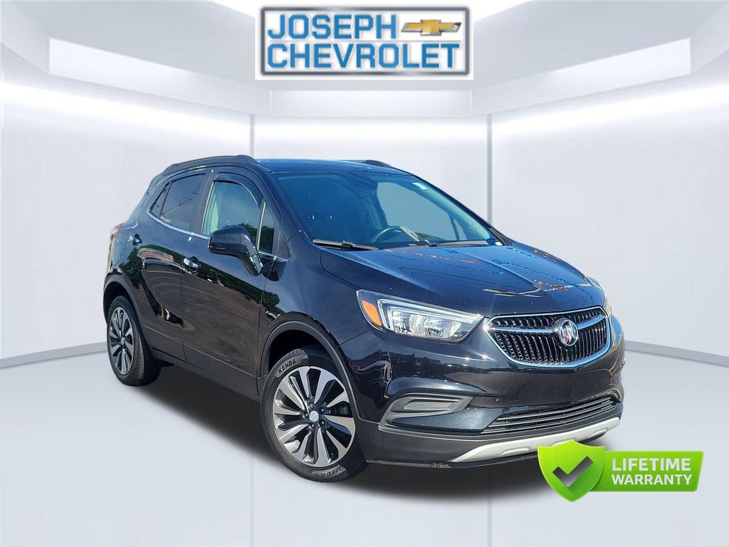 Used 2021 Buick Encore Preferred FWD image 2