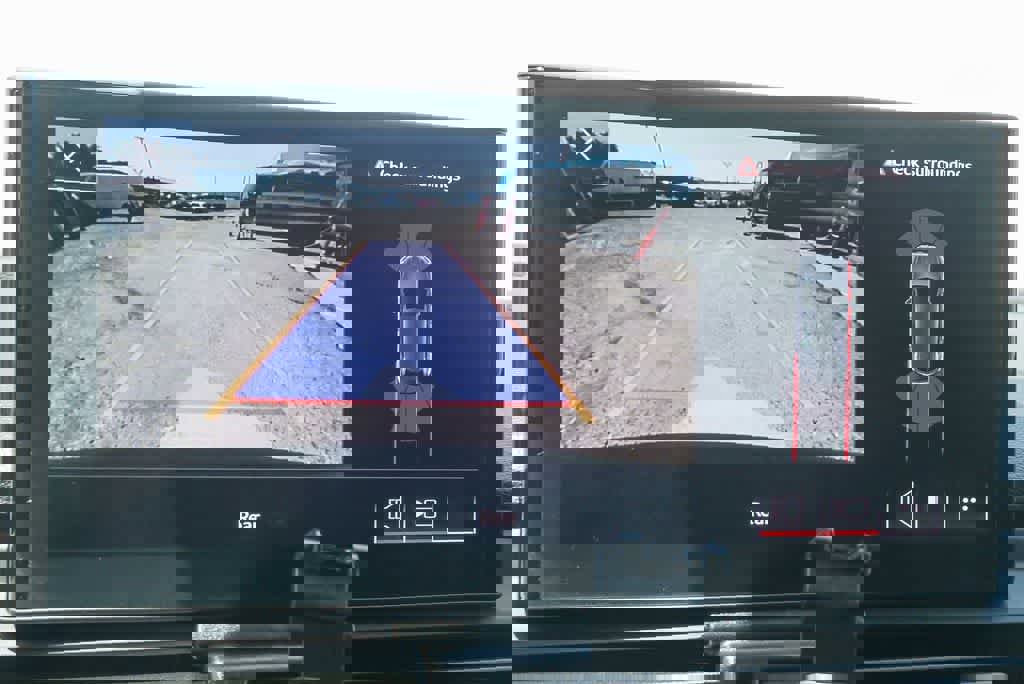 Used 2021 Audi Q5 Premium w/ Convenience Package image 22