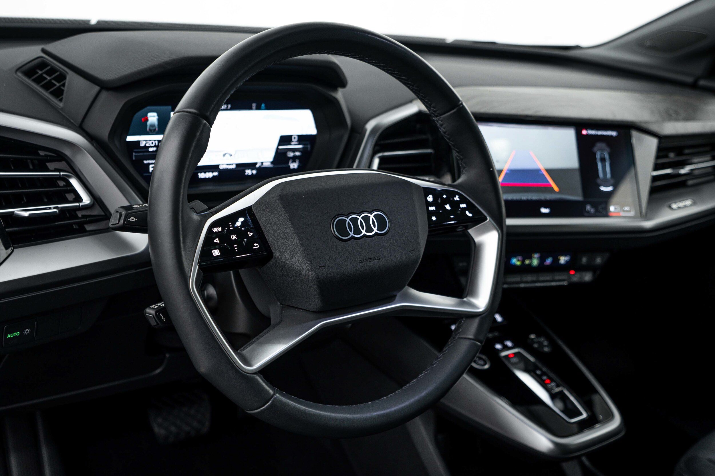Certified 2023 Audi Q4 e-tron Premium Plus w/ Premium Plus AWD/4WD image 10