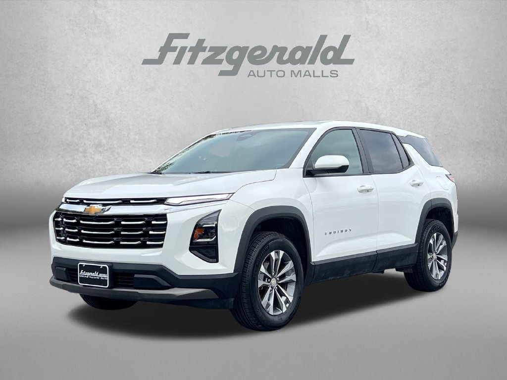 Used 2026 Chevrolet Equinox LT AWD/4WD image 2
