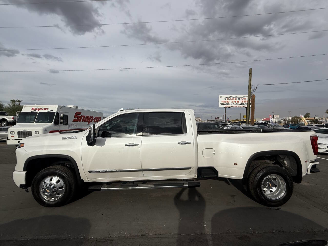 Used 2024 Chevrolet Silverado 3500 High Country w/ High Country Premium Package image 5