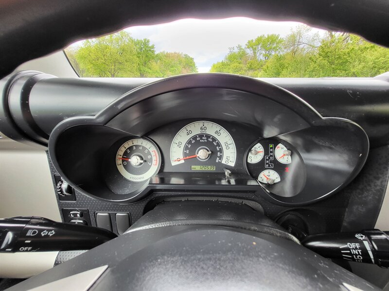 Used 2007 Toyota FJ Cruiser 4WD image 17