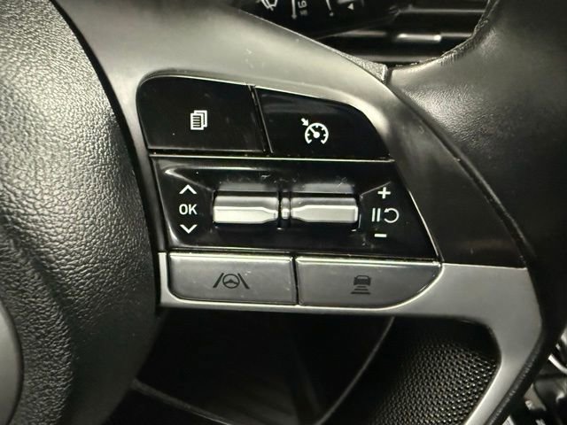 Used 2023 Hyundai Elantra SEL w/ Convenience Package image 17