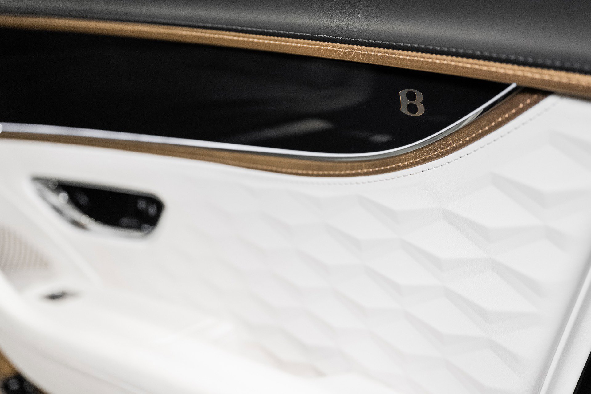 New 2026 Bentley Flying Spur Plug-In Hybrid image 63