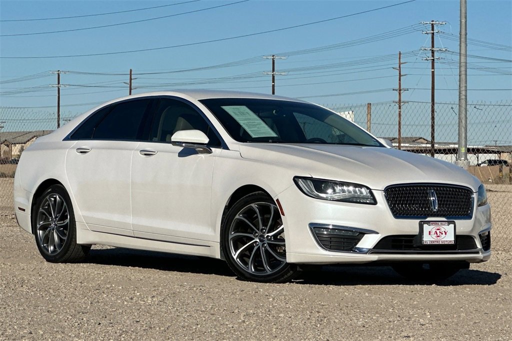 Used 2018 Lincoln MKZ Premiere image 2