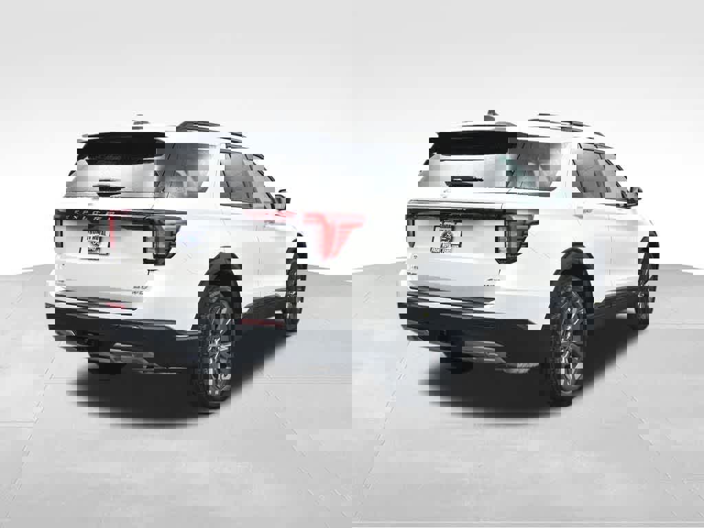 New 2026 Ford Explorer Active image 7