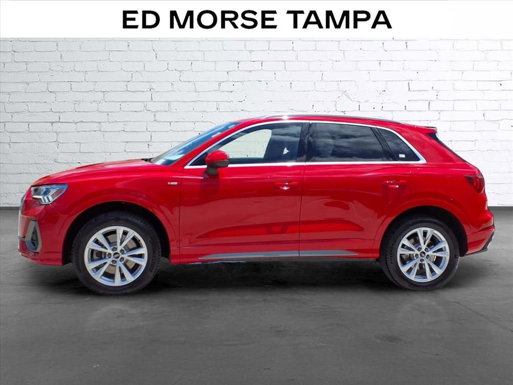 Used 2025 Audi Q3 2.0T Premium AWD/4WD image 2