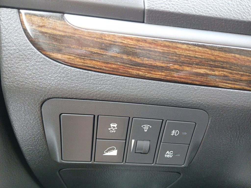 Used 2012 Hyundai Santa Fe Limited FWD image 20