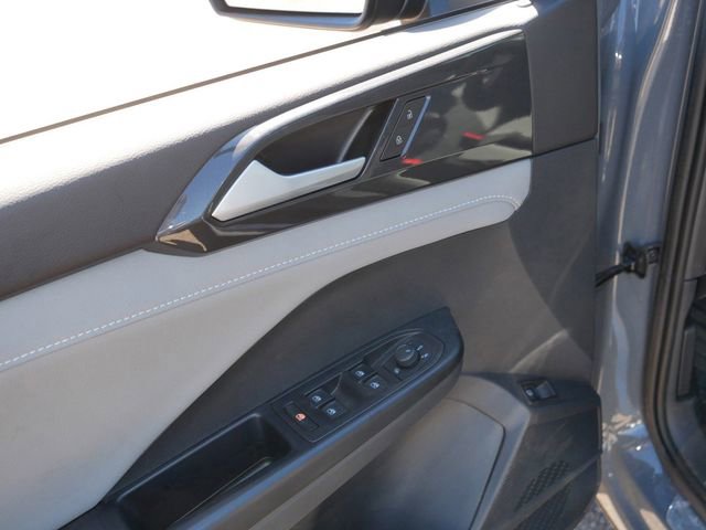 Certified 2023 Volkswagen Taos SEL AWD/4WD image 16
