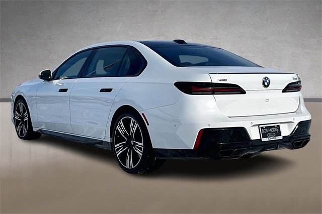 Used 2023 BMW 760i xDrive image 11