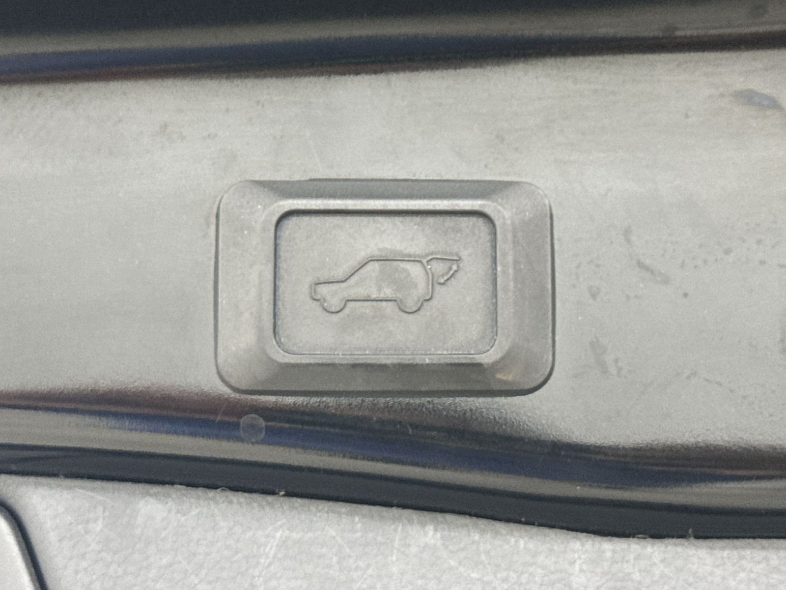Used 2022 Toyota RAV4 XLE w/ Convenience Package AWD/4WD image 38