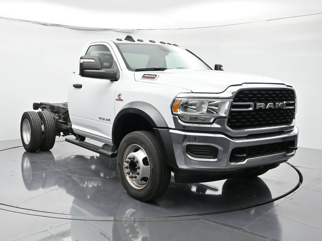 Used 2023 RAM 4500 SLT w/ Quick Order Package 2YG SLT RWD image 3