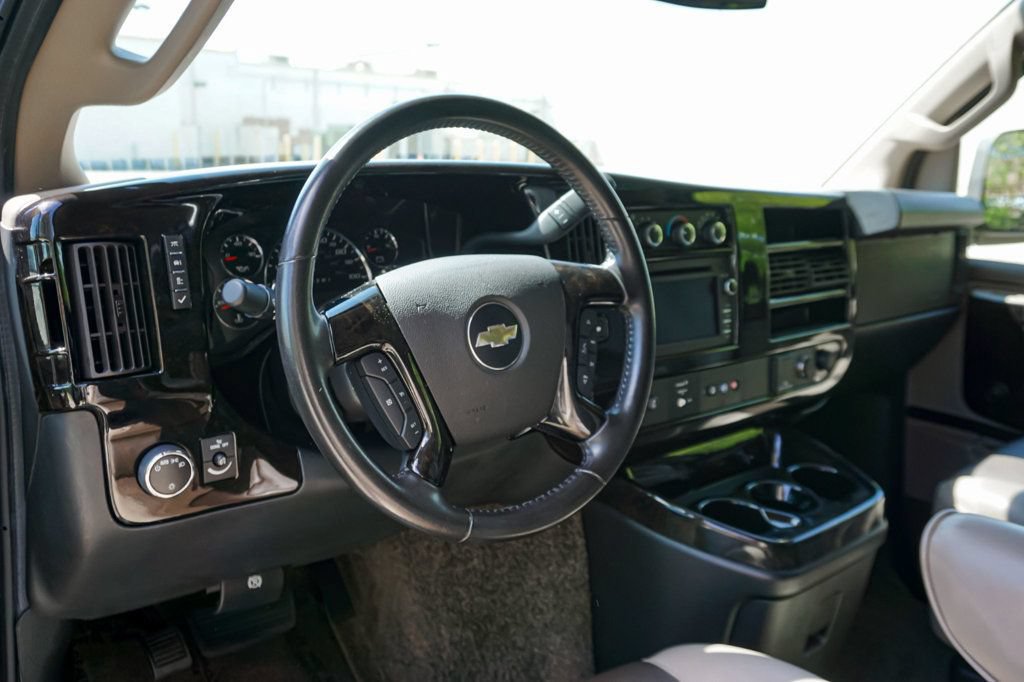 Used 2017 Chevrolet Express 2500 RWD image 65