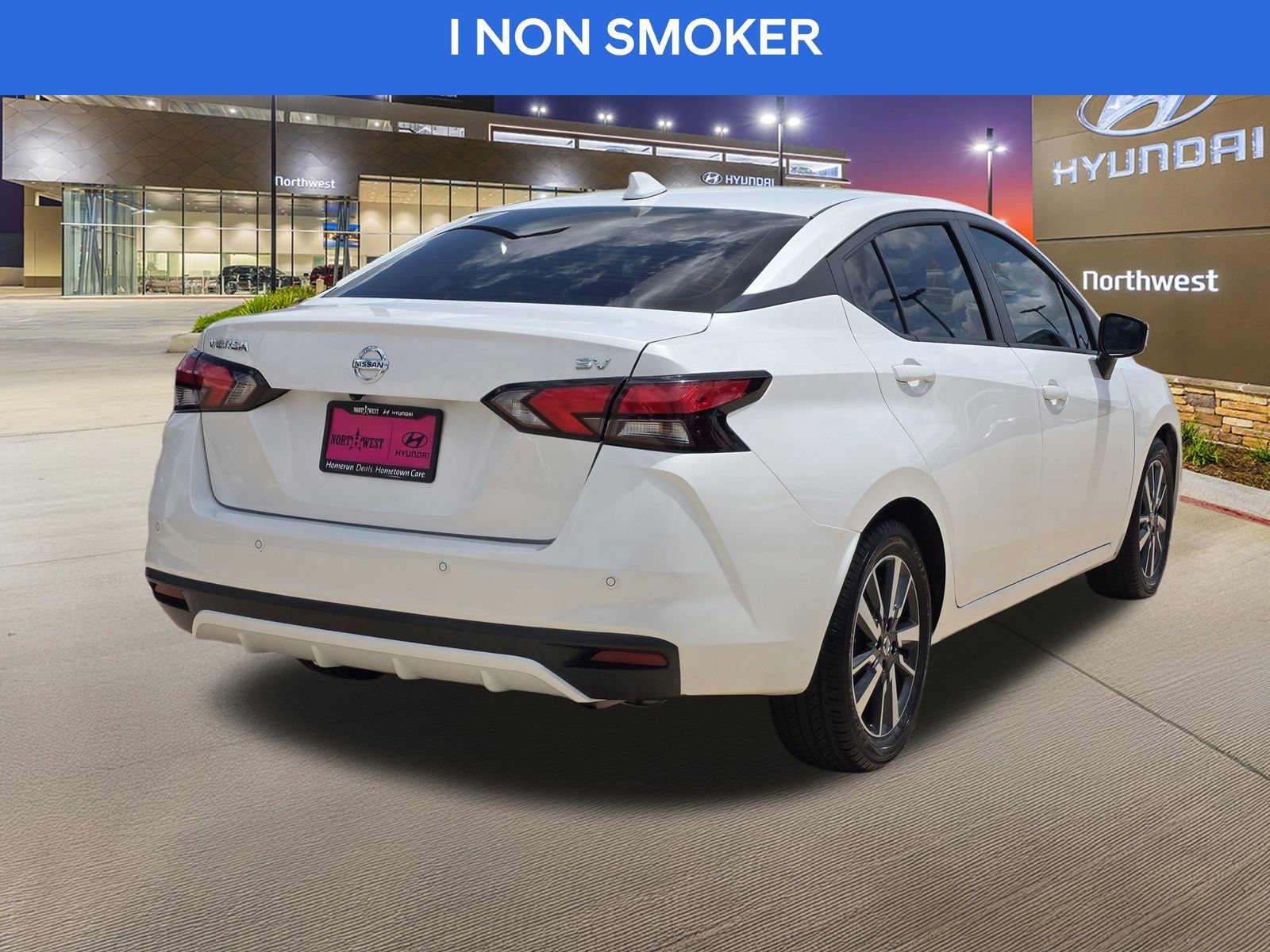 Used 2021 Nissan Versa SV FWD image 7