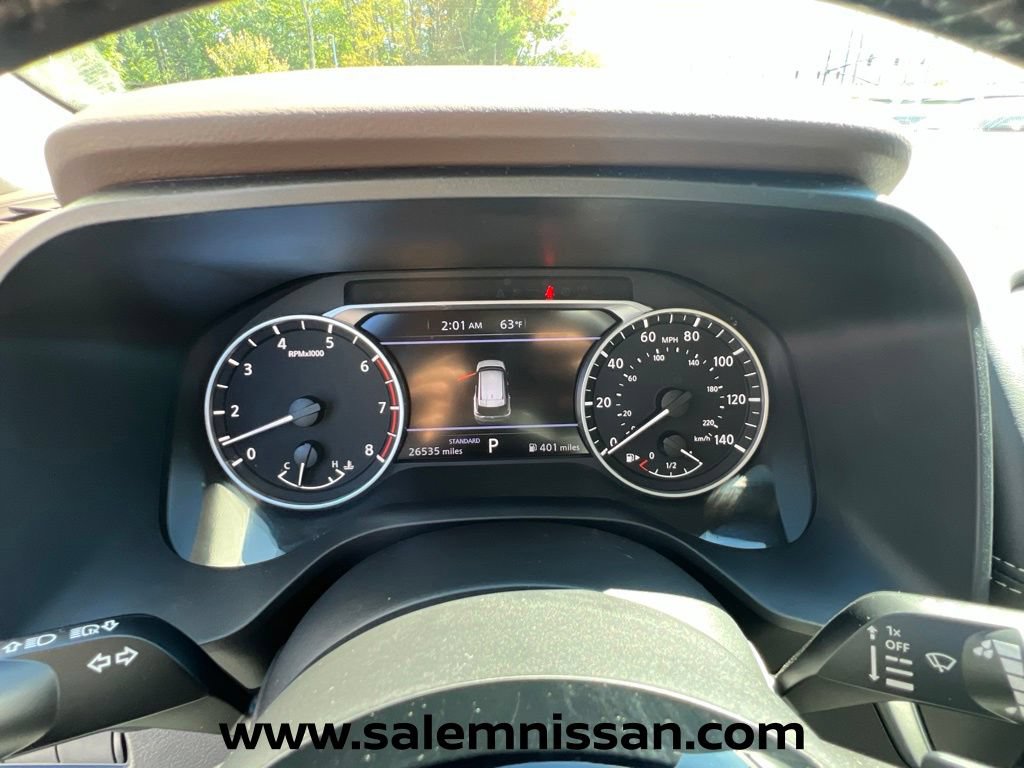 Used 2023 Nissan Rogue SV w/ SV Premium B Package FWD image 14