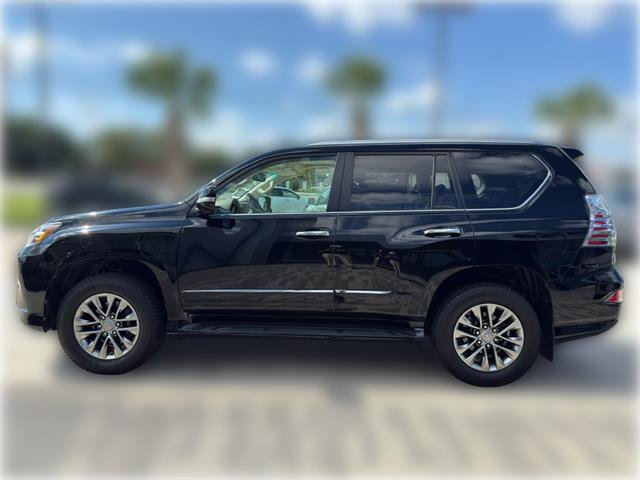 Used 2019 Lexus GX 460 Luxury AWD/4WD image 3