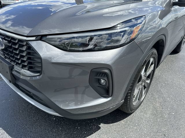 Used 2024 Ford Escape Platinum AWD/4WD image 41