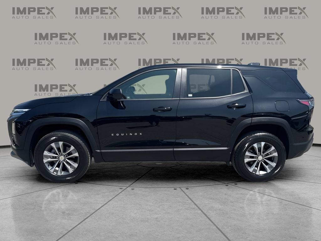 Used 2026 Chevrolet Equinox LT FWD image 2