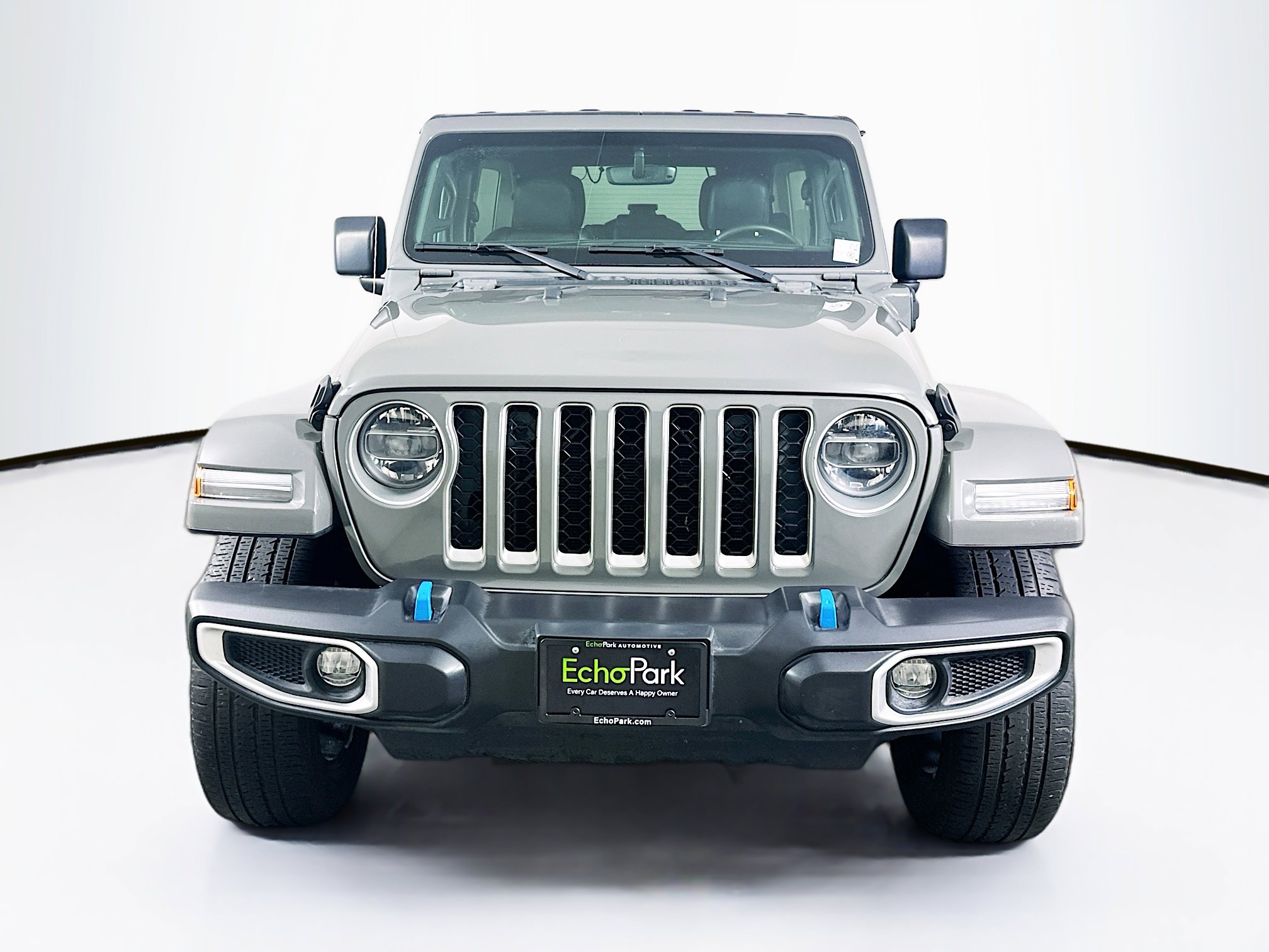 Used 2022 Jeep Wrangler Unlimited Sahara AWD/4WD image 2