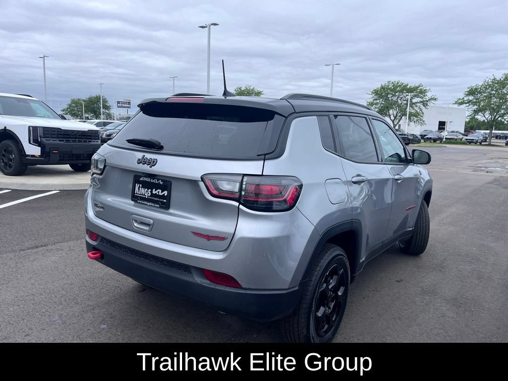 Used 2023 Jeep Compass Trailhawk w/ Trailhawk Elite Group AWD/4WD image 3