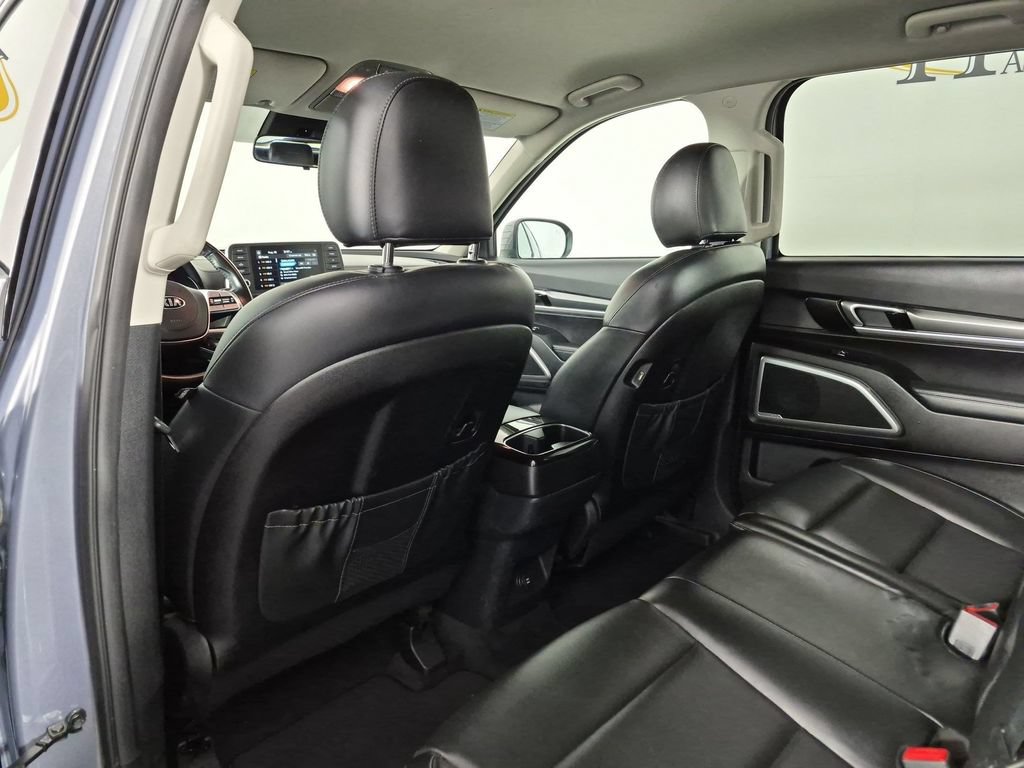 Used 2021 Kia Telluride LX FWD image 32