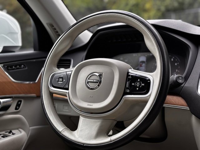 Used 2021 Volvo XC90 T6 Momentum image 22